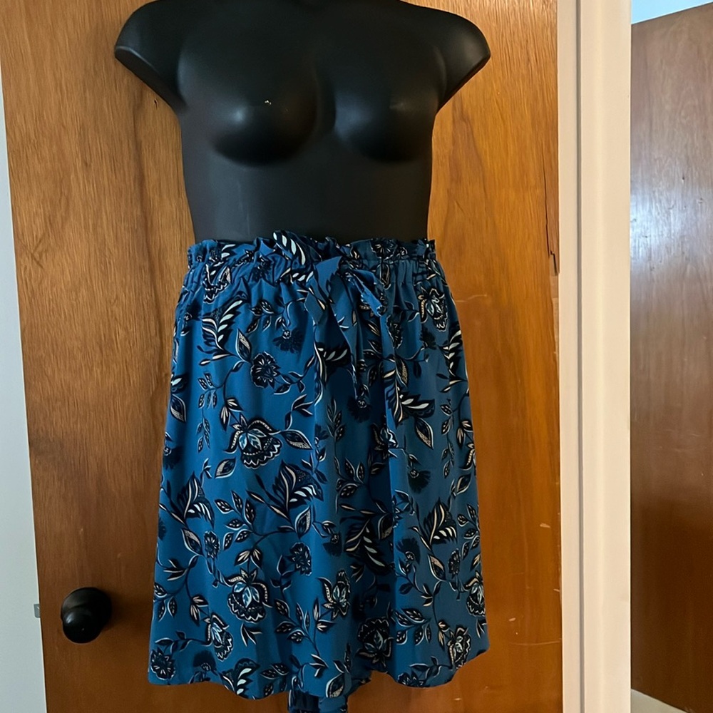 Blue floral Lane Bryant skirt 18/20